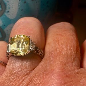 TACORI Canary Yellow simulated diamond ring size 5.